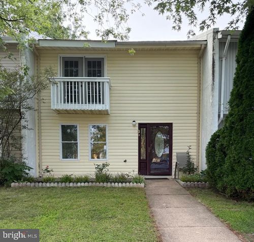 3 Monarch Dr, STERLING, VA, 20164-1375 | Card Image
