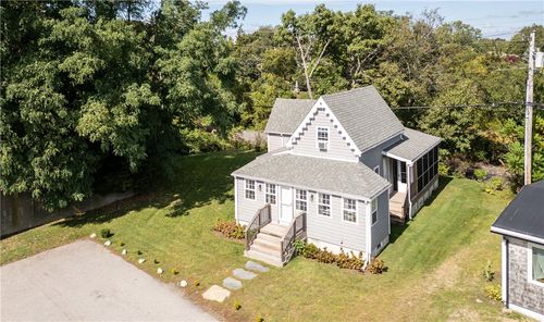 190 Railroad Ave, Portsmouth, RI, 02871-5009 | Card Image