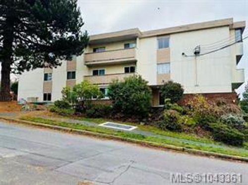 303-1597 Midgard Ave, Victoria, BC, V8P2Y2 | Card Image