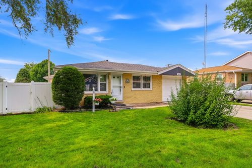 8852 Central Avenue, Oak Lawn, IL, 60453 | Card Image