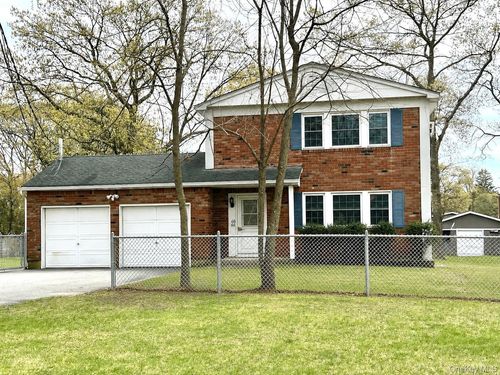 68-66-68 Hawthorne Ave, East Islip, NY, 11730-1926 | Card Image