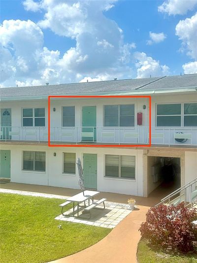 15 - 5955 18th Street N, Condo with 1 bedrooms, 1 bathrooms and null parking in St Petersburg FL | Image 2