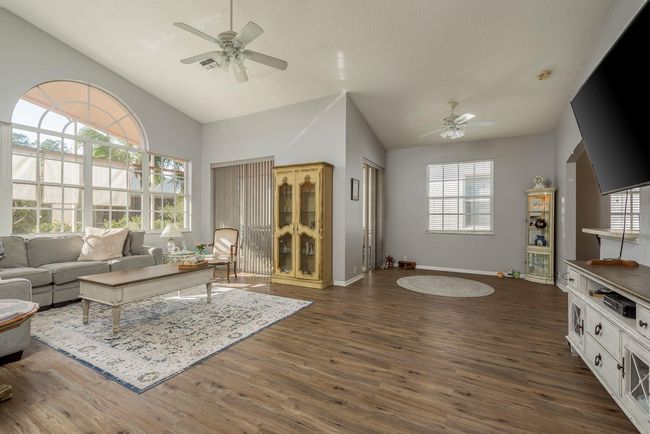 9233 Souchak Dr, House other with 2 bedrooms, 2 bathrooms and null parking in TRINITY FL | Image 7