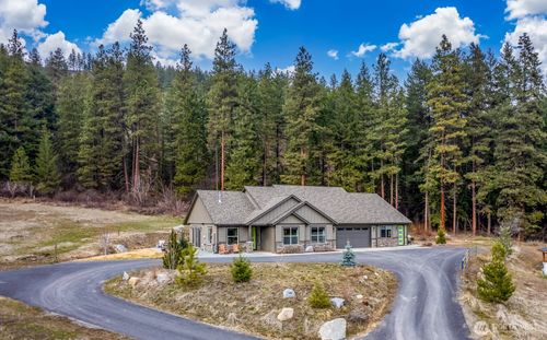 97 Chelsie Ln, Leavenworth, WA, 98826-7820 | Card Image