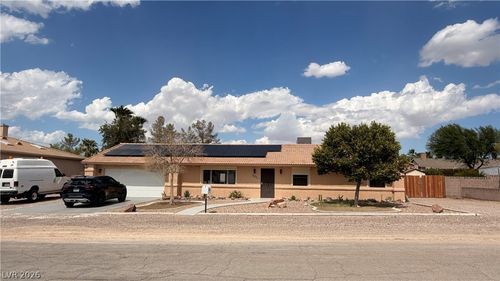 1560 Arabian Dr, Henderson, NV, 89002-3438 | Card Image