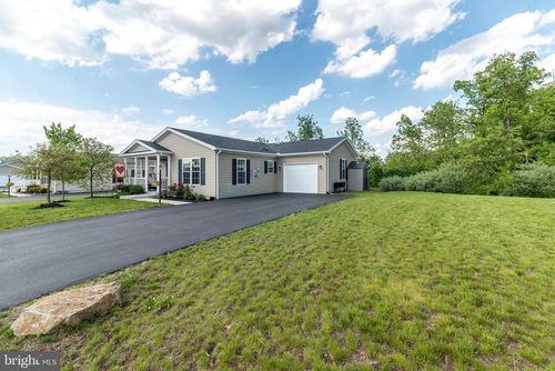 11 Tern Ct, BECHTELSVILLE, PA, 19505-9091 | Card Image