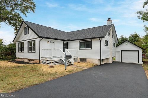 348 Warren Rd, HATBORO, PA, 19040-4412 | Card Image