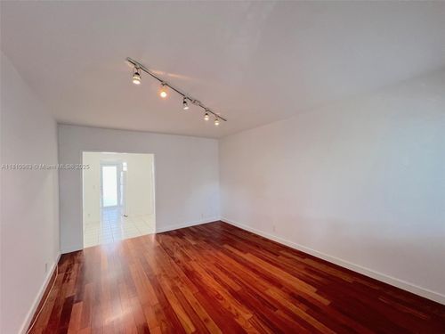 apt-14-1235 Euclid Ave, Miami Beach, FL, 33139-4424 | Card Image