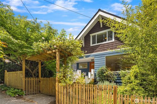 806 N 59th Street, Seattle, WA, 98103 | Card Image