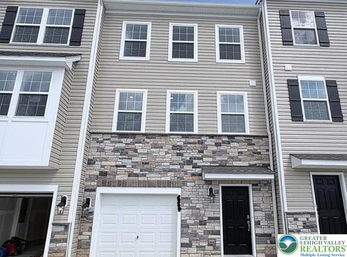8342-8342 Alexander Ct, Breinigsville, PA, 18031-8757 | Card Image