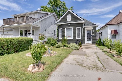1108 Assumption St, Windsor, ON, N9A3C4 | Card Image
