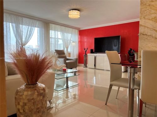 apt-504-430 Golden Isles Dr, Hallandale Beach, FL, 33009-7552 | Card Image