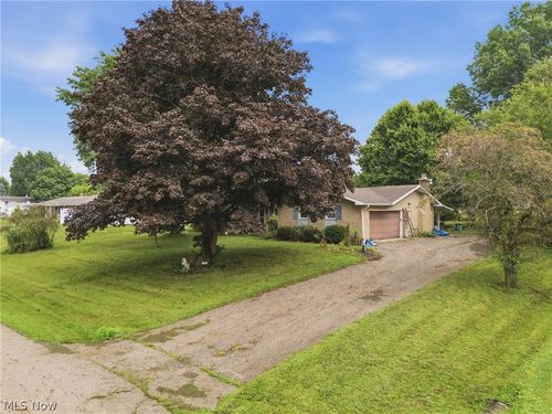 5266 Glenhaven Avenue, Louisville, OH, 44641 | Card Image