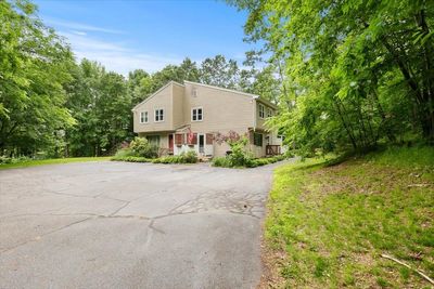 3 - 160 Route 27, Condo with 2 bedrooms, 1 bathrooms and null parking in Raymond NH | Image 2