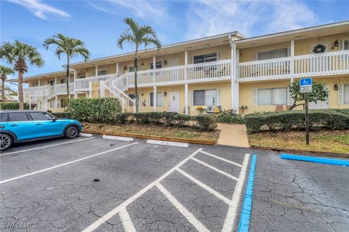 apt-h10-4617 Bayshore Dr, NAPLES, FL, 34112-6568 | Card Image