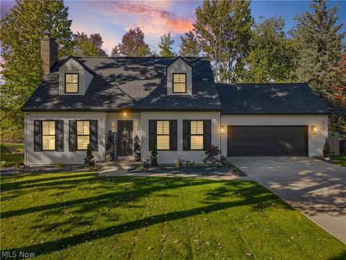 234 Summit St, Wadsworth, OH, 44281-2272 | Card Image
