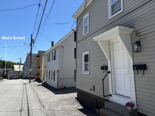 3-29 Central St, Newmarket, NH, 03857-1661 | Card Image