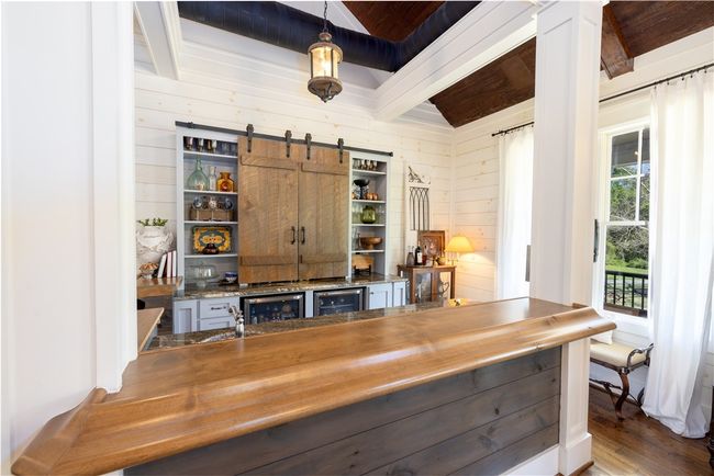 Wet Bar | Image 10
