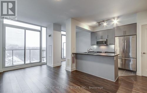 902-825 Church St, Toronto, ON, M4W3Z4 | Card Image