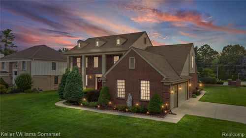 41659 Touchstone Dr, Sterling Heights, MI, 48314-3782 | Card Image