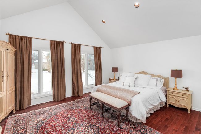 Primary bedroom en-suite | Image 17