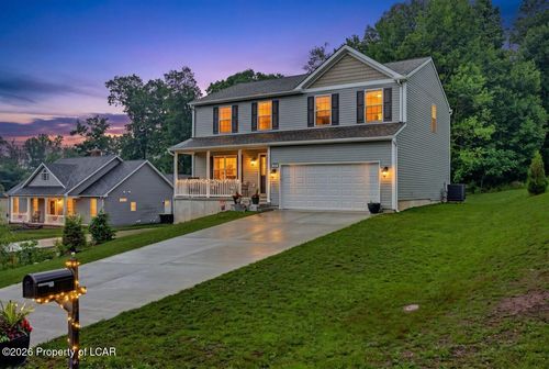 24 Cedar Creek Dr, Ashland, PA, 17921-1293 | Card Image