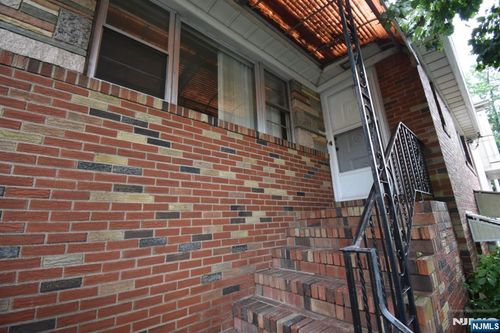 356 Slocum Way, Fort Lee, NJ, 07024-4631 | Card Image