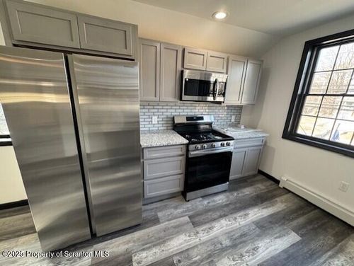 a-901 N Valley Ave, Olyphant, PA, 18447-1719 | Card Image