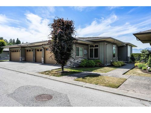 111-51096 Falls Crt, Chilliwack, BC, V4Z1K7 | Card Image