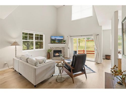 689 Wild Ridge Ln, Lafayette, CO, 80026-2584 | Card Image