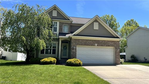 961 Outrigger Cv, Painesville, OH, 44077-4694 | Card Image