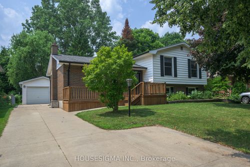 47 Scotchpine Cres, London, ON, N6G2E1 | Card Image