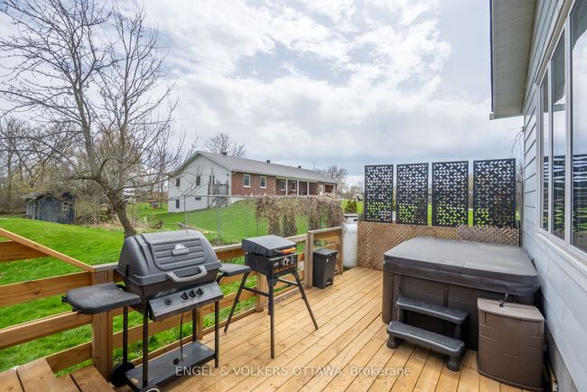 179 Church St, House other with 3 bedrooms, 2 bathrooms and 4 parking in Smiths Falls ON | Image 24