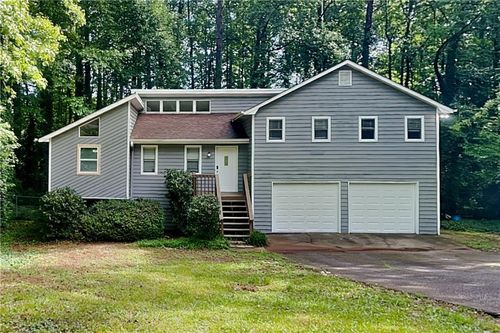 4462 Old Mabry Pl Ne, Roswell, GA, 30075-1990 | Card Image