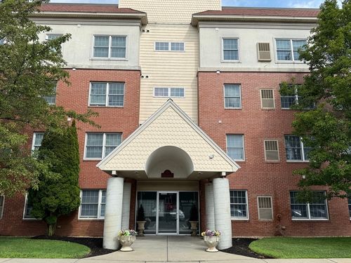 401-20 Heaths Ct, Lynn, MA, 01905-2654 | Card Image