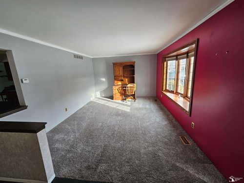 22534 Provincial St, Woodhaven, MI, 48183-3704 | Card Image