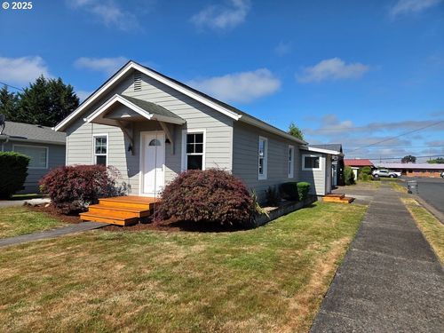 201 S 9th Ave, Kelso, WA, 98626-2626 | Card Image