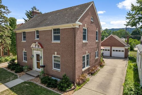 367 E King St, Winona, MN, 55987-4021 | Card Image