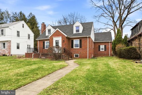 30 Upper Ferry Rd, Ewing, NJ, 08628-1524 | Card Image