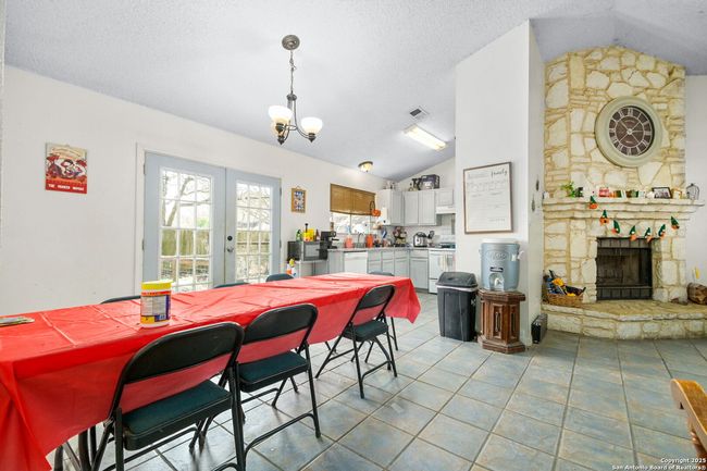 207 Cibolo Branch Dr, House other with 3 bedrooms, 2 bathrooms and null parking in Boerne TX | Image 6