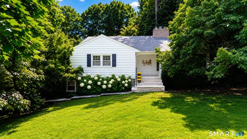 10 Blackberry Ln, Norwalk, CT, 06850-1518 | Card Image