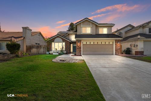 906 Devonshire St, Bakersfield, CA, 93312 | Card Image