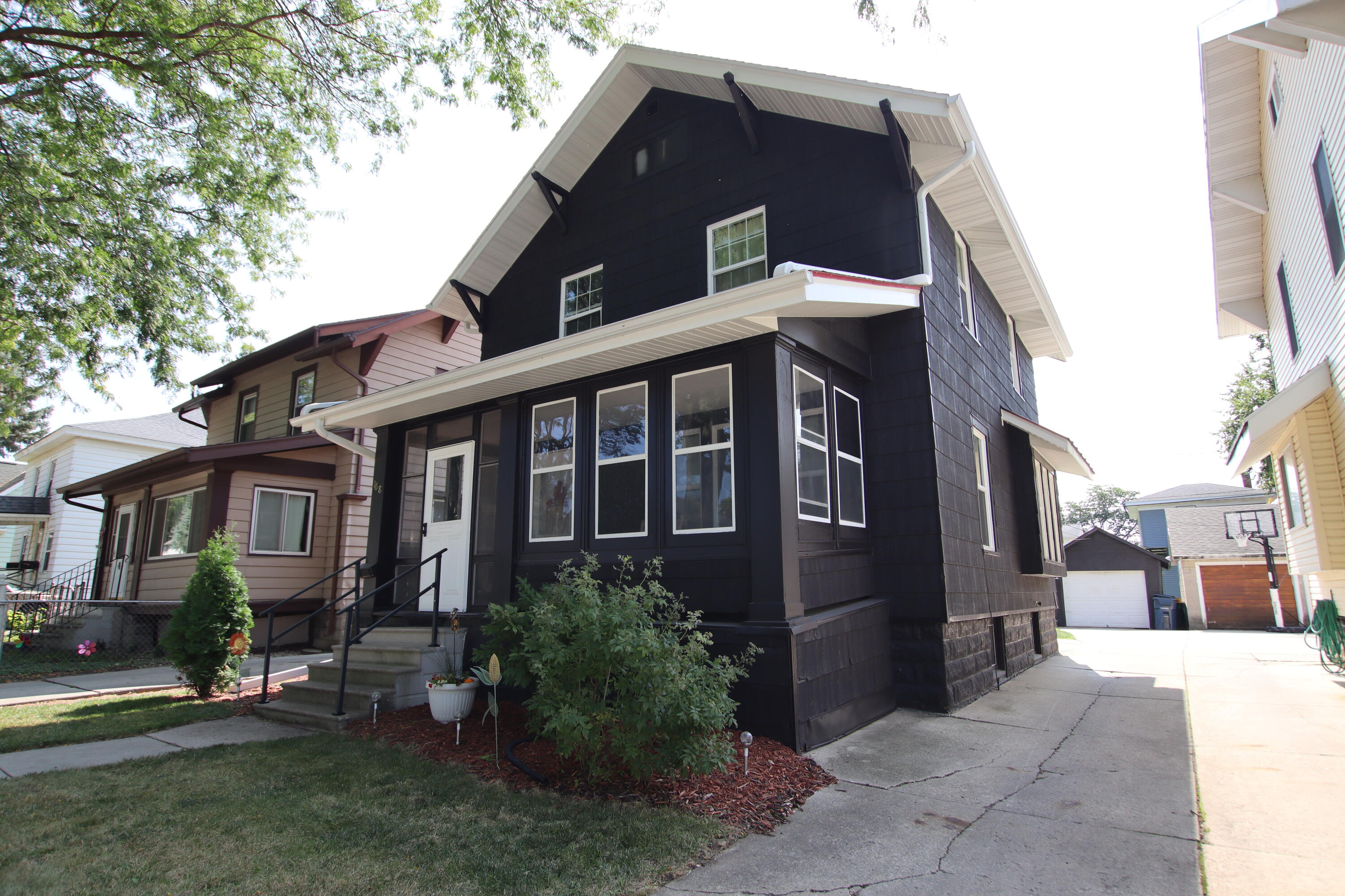 Gillett St, Fond Du Lac, WI 54935