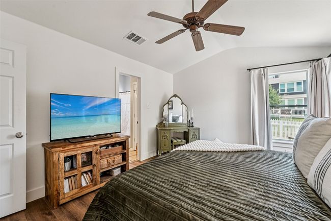 5962 Steiner, House other with 3 bedrooms, 2 bathrooms and 4 parking in Kyle TX | Image 15
