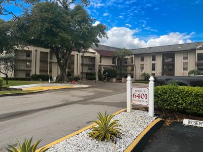 312 - 6401 N University Drive, Condo with 2 bedrooms, 2 bathrooms and null parking in Tamarac FL | Image 1