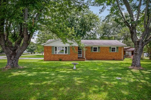 822 Luttrell Ave, Smithville, TN, 37166-2222 | Card Image