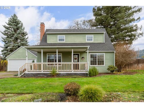 523 W Broccoli St, Roseburg, OR, 97471-2688 | Card Image