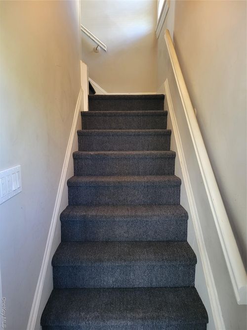 72 Sherman St, Lynbrook, NY, 11563-2020 | Card Image