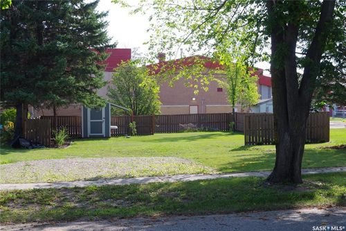 409 3rd Ave N, Naicam, SK, S0K2A1 | Card Image