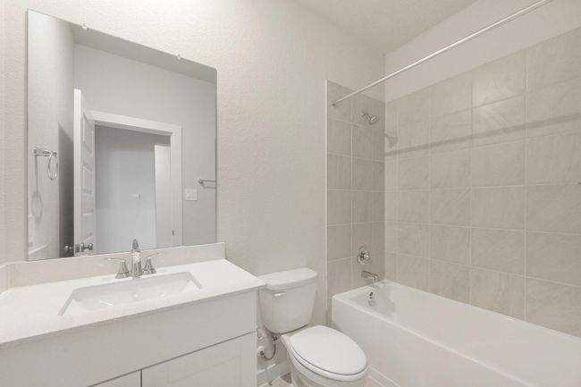 18346 Landing Meadows Ln, House other with 5 bedrooms, 4 bathrooms and 2 parking in New Caney TX | Image 14
